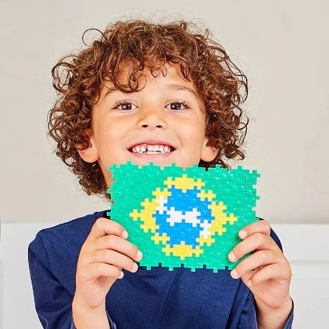 Plus-Plus Learn to Build Flags of the World - Treasure Island Toys