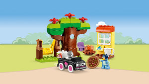 LEGO Duplo Bluey Pizza Girls with Muffin