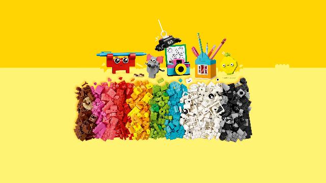 LEGO Classic Creative Happy Box