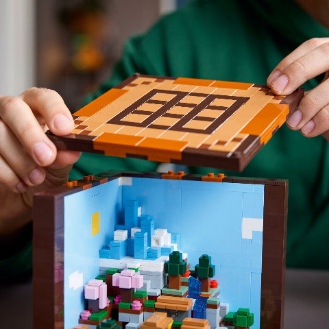 LEGO Minecraft The Crafting Table