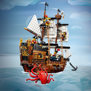 LEGO Creator 3in1 Iconic Pirate Ship