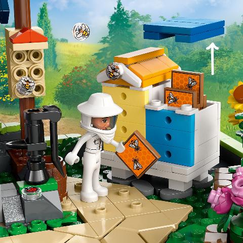 LEGO Friends Beekeepers' House and Flower Garden