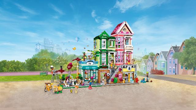 LEGO Friends Heartlake City Apartments and Stores