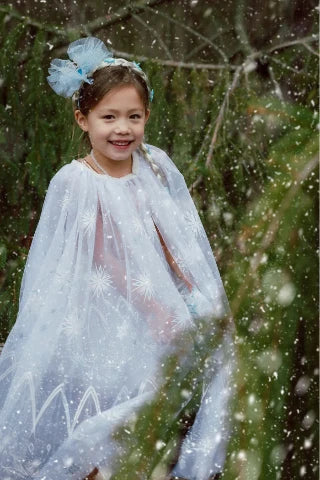 Great Pretenders Cape - Winter Wonderland, Size 5-6