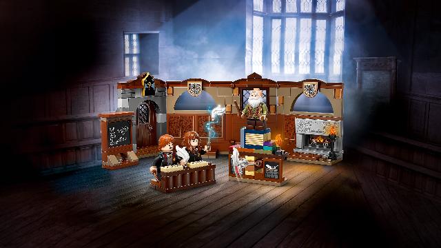 LEGO Harry Potter Hogwarts Castle: Charms Class - Treasure Island Toys