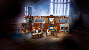 LEGO Harry Potter Hogwarts Castle: Charms Class