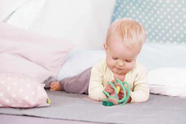 Hape Baby Apple Grab Toy - Treasure Island Toys